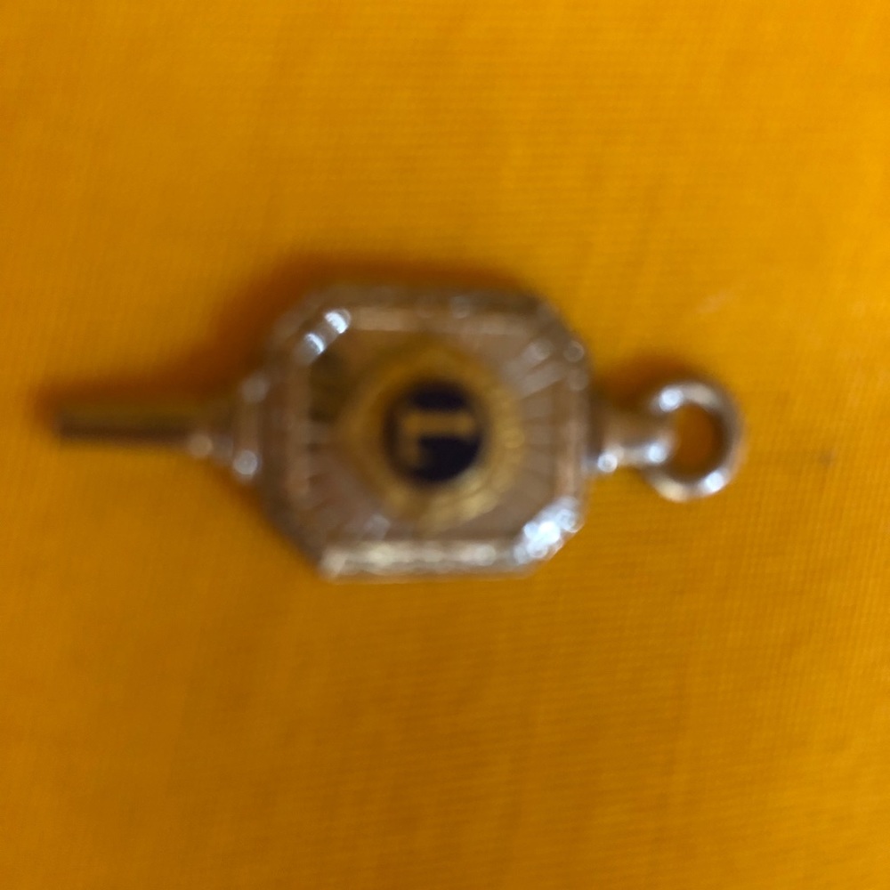 Lions Club Int KEY MEMSil Toned Pend Charm 1 1/4"